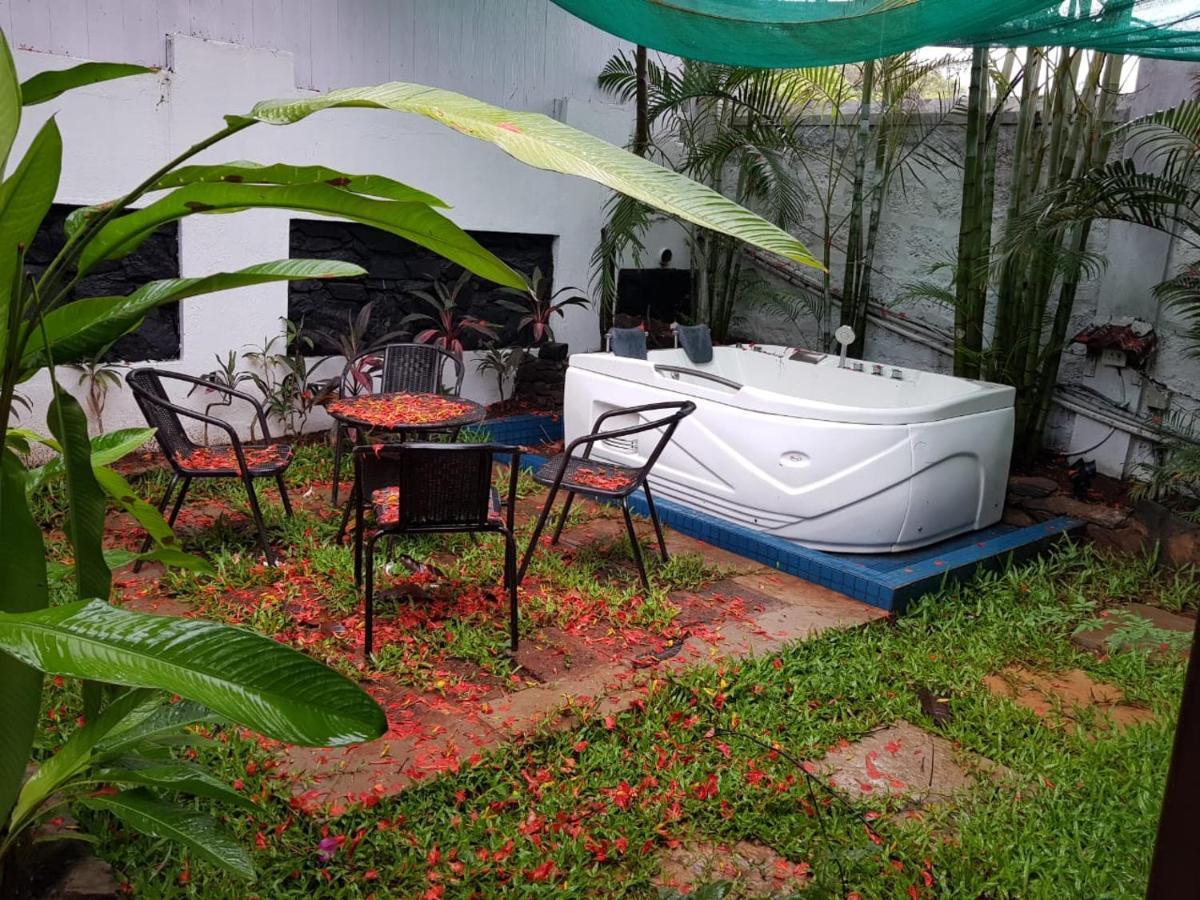 Rock Forest Goa Honeymoon Cottages Calangute Esterno foto